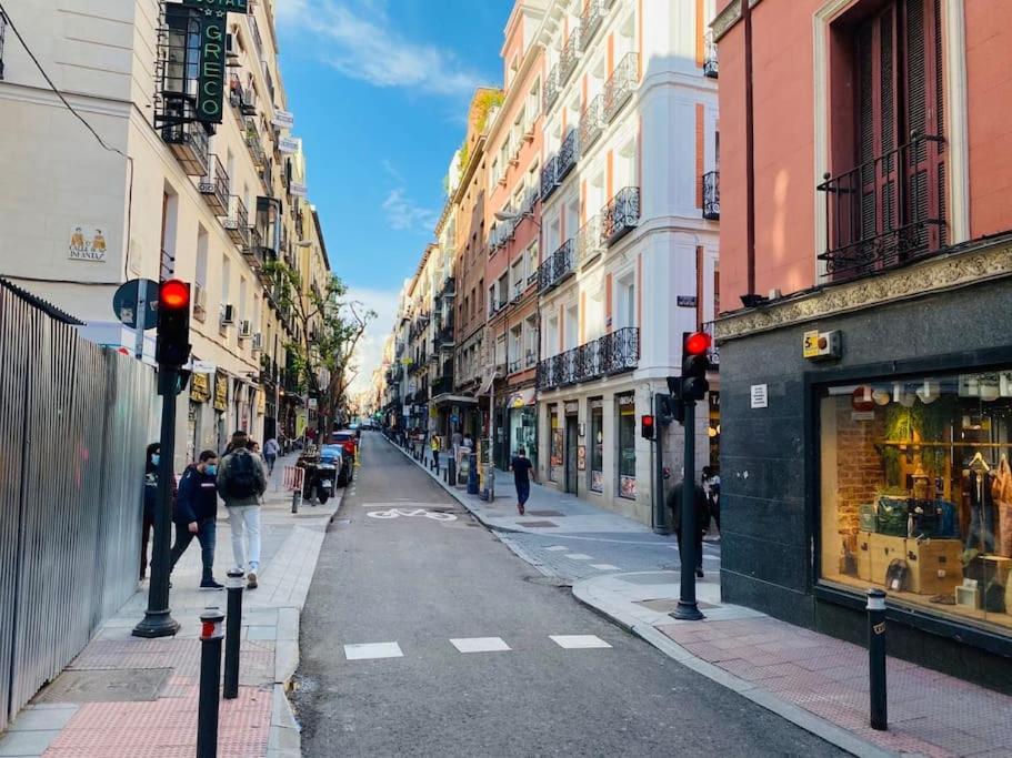 Apartamento En La Calle Hortaleza De Madrid Centro Eksteriør billede